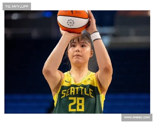 李月汝勇闯WNBA大放异彩,美国球迷纷纷点赞!(李月汝去wnba) 李月汝勇闯WNBA大放异彩,美国球迷纷纷点赞!(李月汝去wnba)