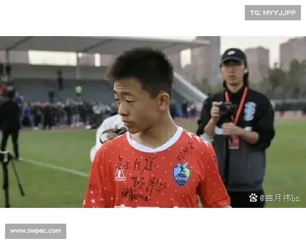 足球小将崭露头角,这个年轻人能否改变格局? 足球小将崭露头角,这个年轻人能否改变格局?